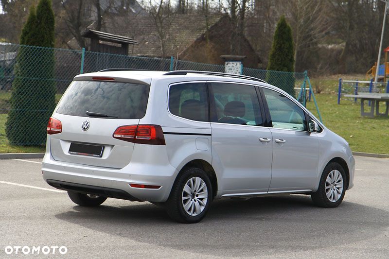Volkswagen Sharan 2.0 TDI BMT Comfortline DSG - 2