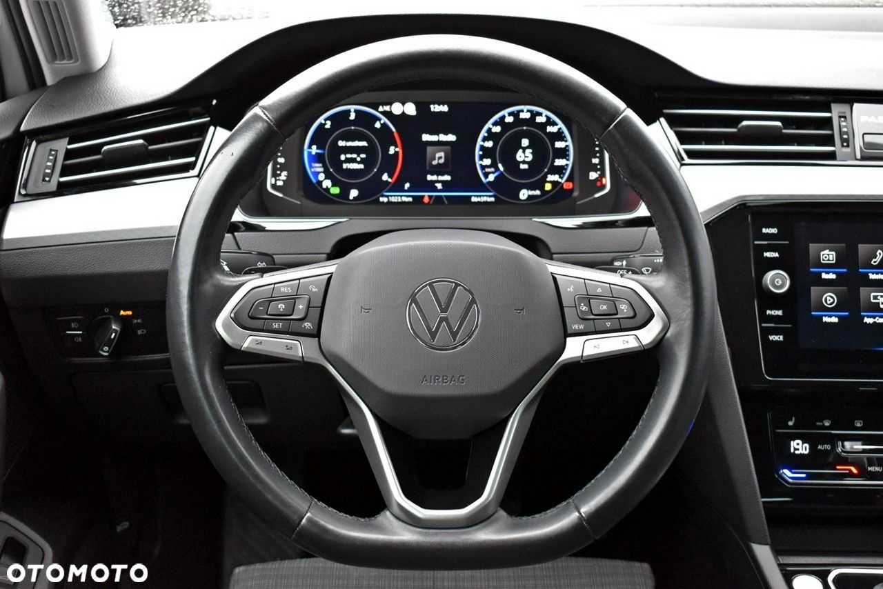Volkswagen Passat 2.0 TDI EVO Business DSG - 16