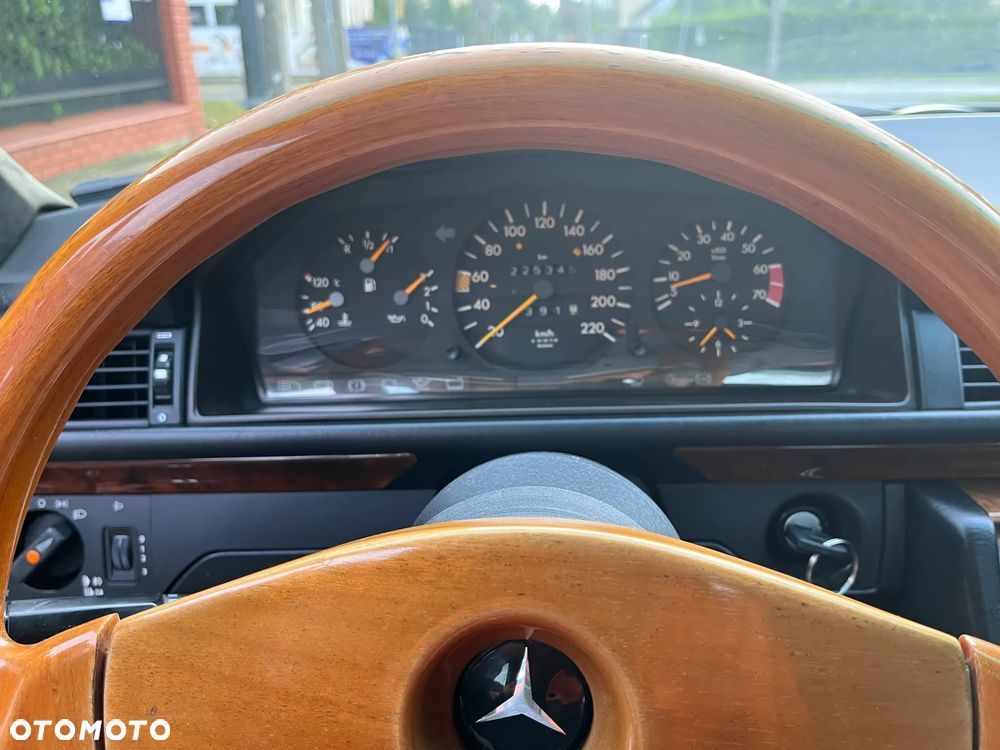 Mercedes-Benz W124 (1984-1993) - 8