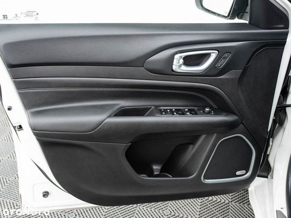 Jeep Compass - 11