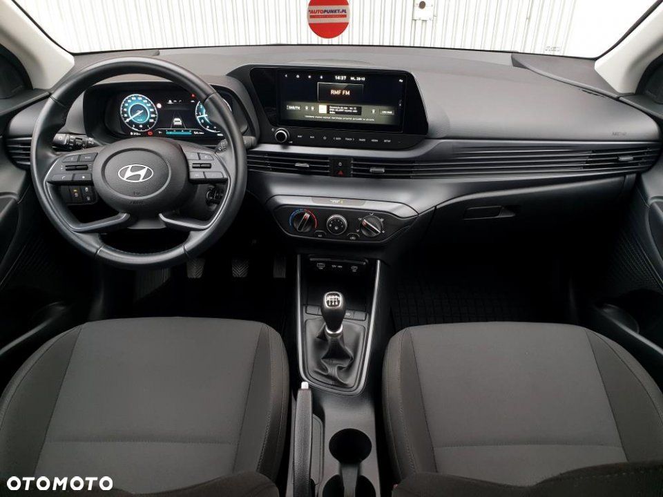 Hyundai i20 - 10