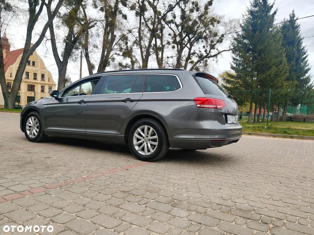 Volkswagen Passat 2.0 TDI (BlueMotion Technology) Comfortline - 3