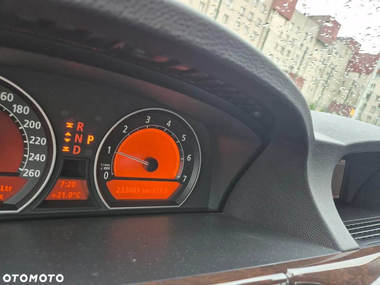 BMW Seria 7 740i - 10