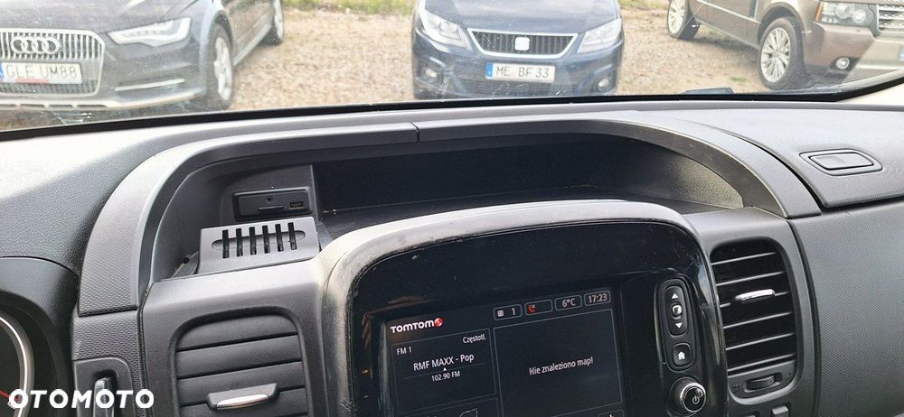 Opel Vivaro - 14