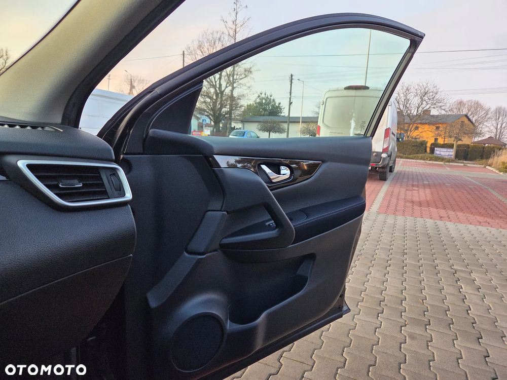 Nissan Qashqai 1.2 DIG-T TEKNA+ - 30