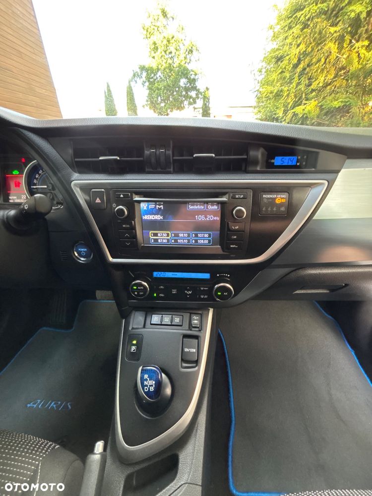 Toyota Auris - 17