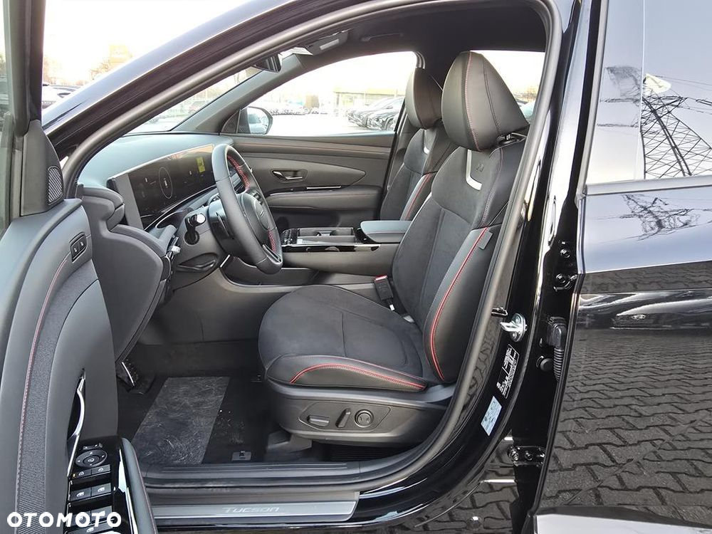 Hyundai Tucson 1.6 T-GDi 48V N-Line 4WD DCT - 11