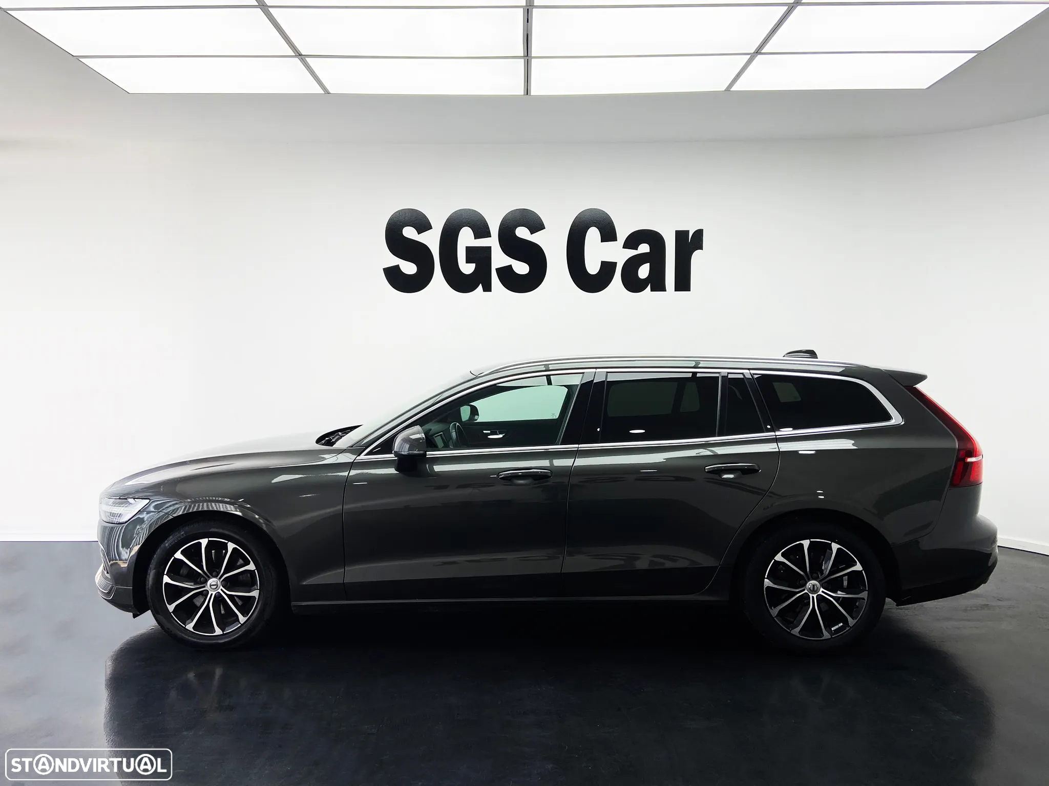 Volvo V60 2.0 B4 Momentum Plus Geartronic - 2