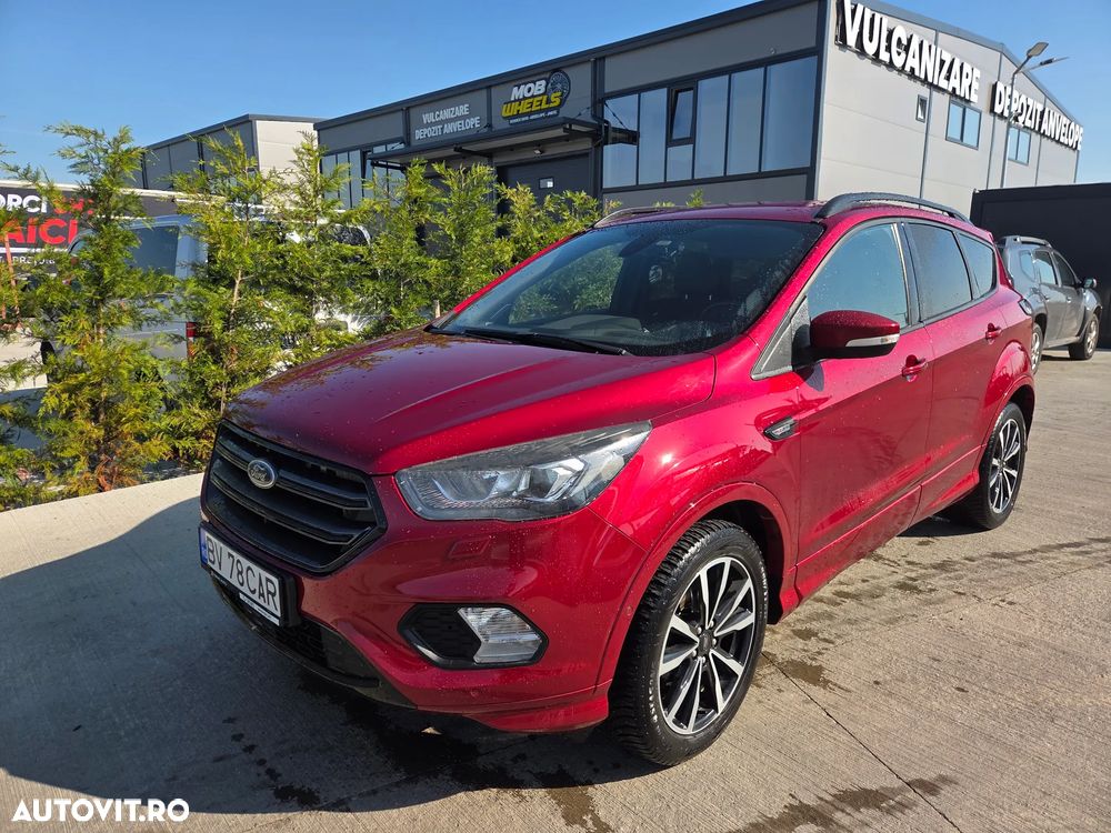 Ford Kuga 1.5 EcoBoost 2x4 ST-Line - 1