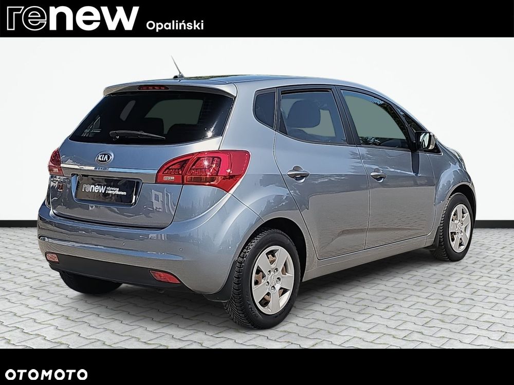 Kia Venga 1.6 L - 6