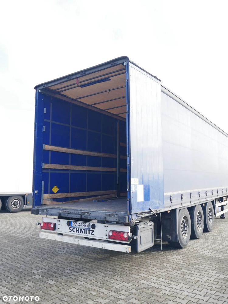 Schmitz Cargobull Trailer Curtainsider Sliding Roof Straight - 11