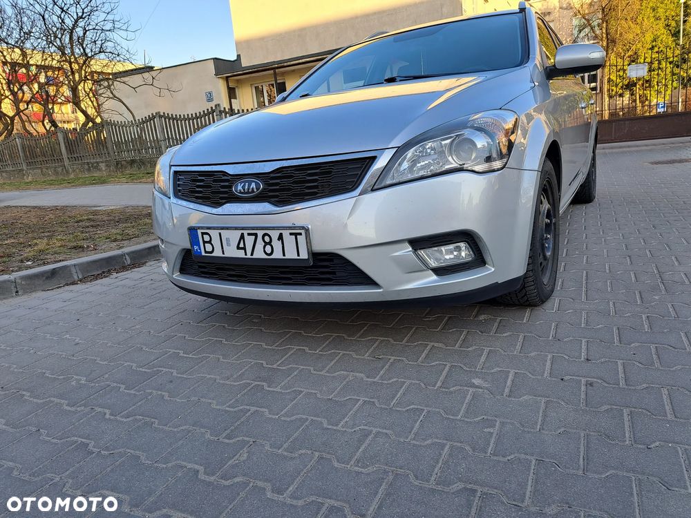 Kia Ceed 1.6 Crdi Comfort + - 4