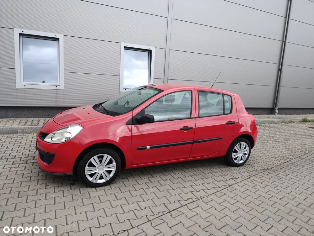 Renault Clio - 6