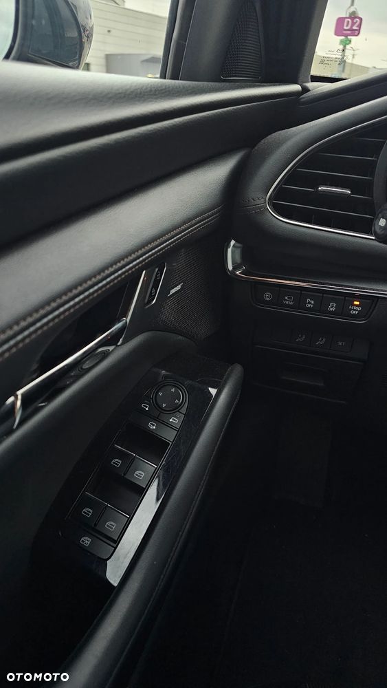 Mazda 3 2.0 mHEV AWD Hikari - 29