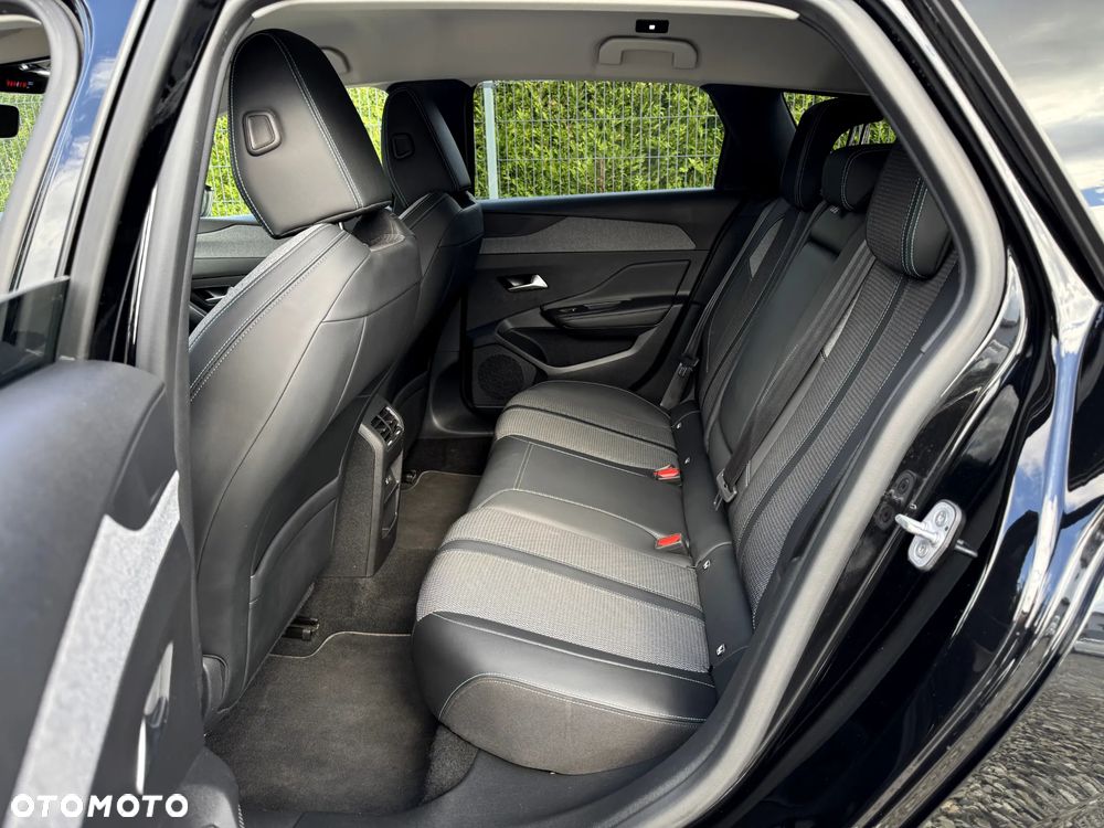 Peugeot 308 1.2 PureTech Allure Pack S&S EAT8 - 26