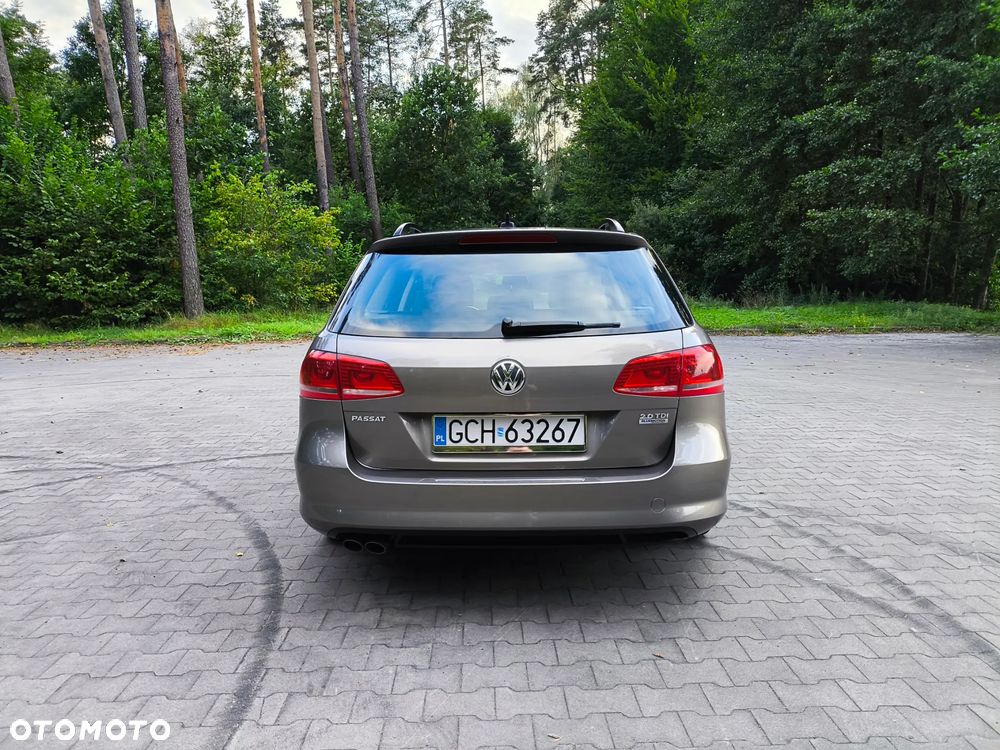 Volkswagen Passat 2.0 TDI DPF BlueMotion Technology Trendline - 10