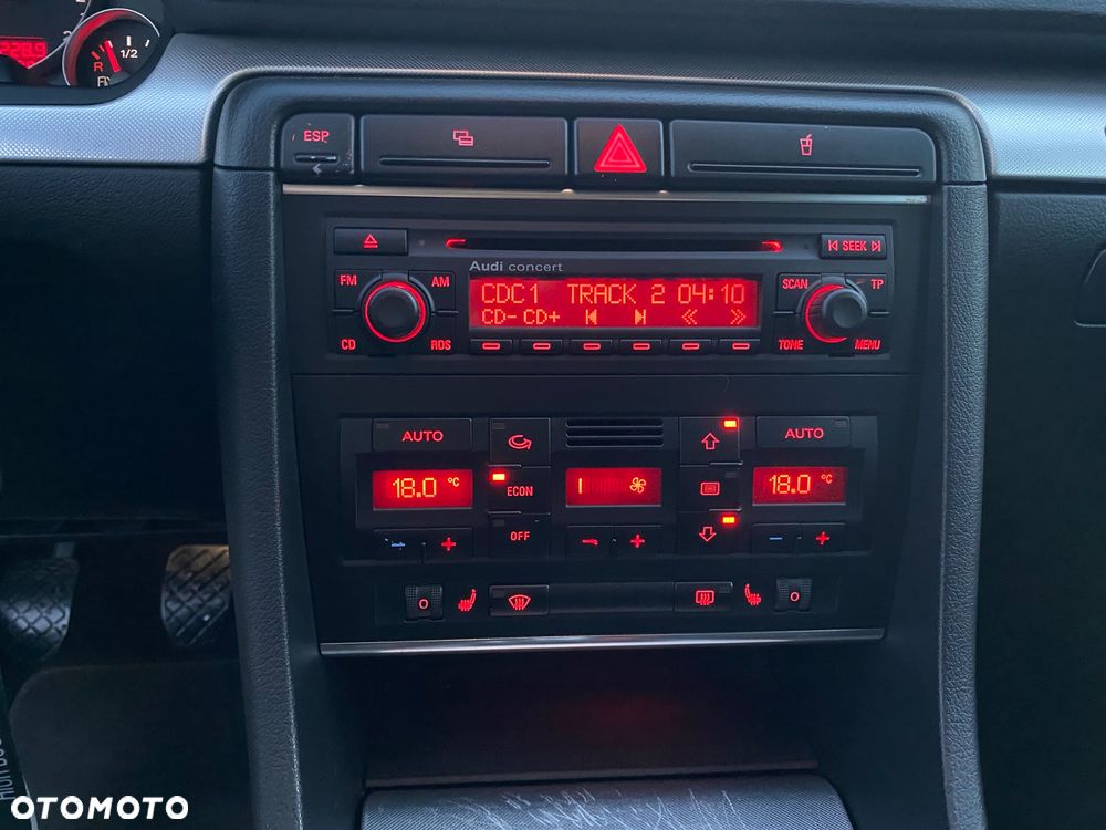 Audi A4 Avant - 16