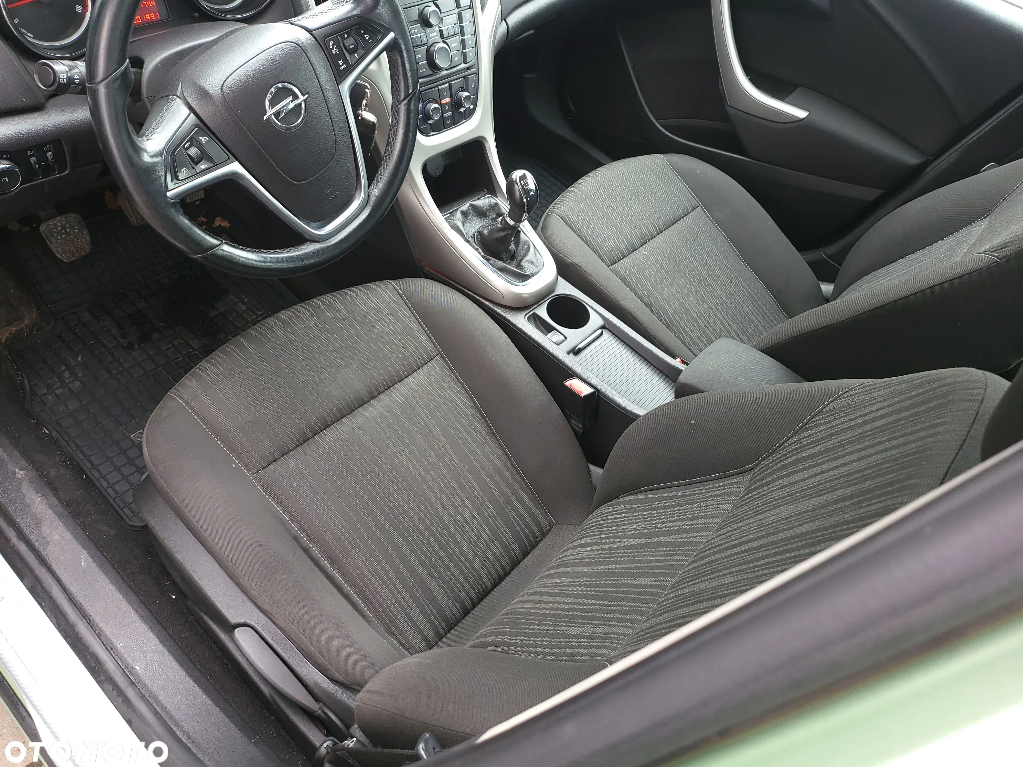 Opel Astra 1.4 Turbo Color Edition - 13