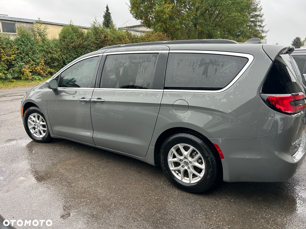 Chrysler Pacifica - 9