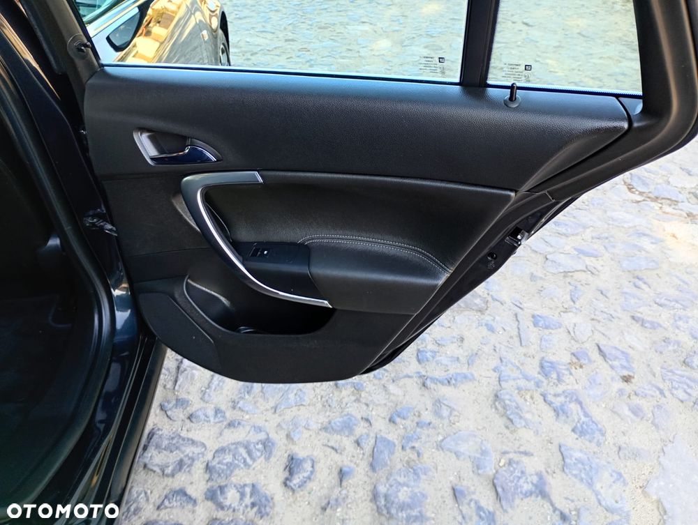 Opel Insignia 2.0 CDTI Cosmo S&S - 31