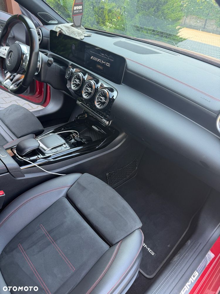 Mercedes-Benz CLA AMG 35 4-Matic 7G-DCT - 12
