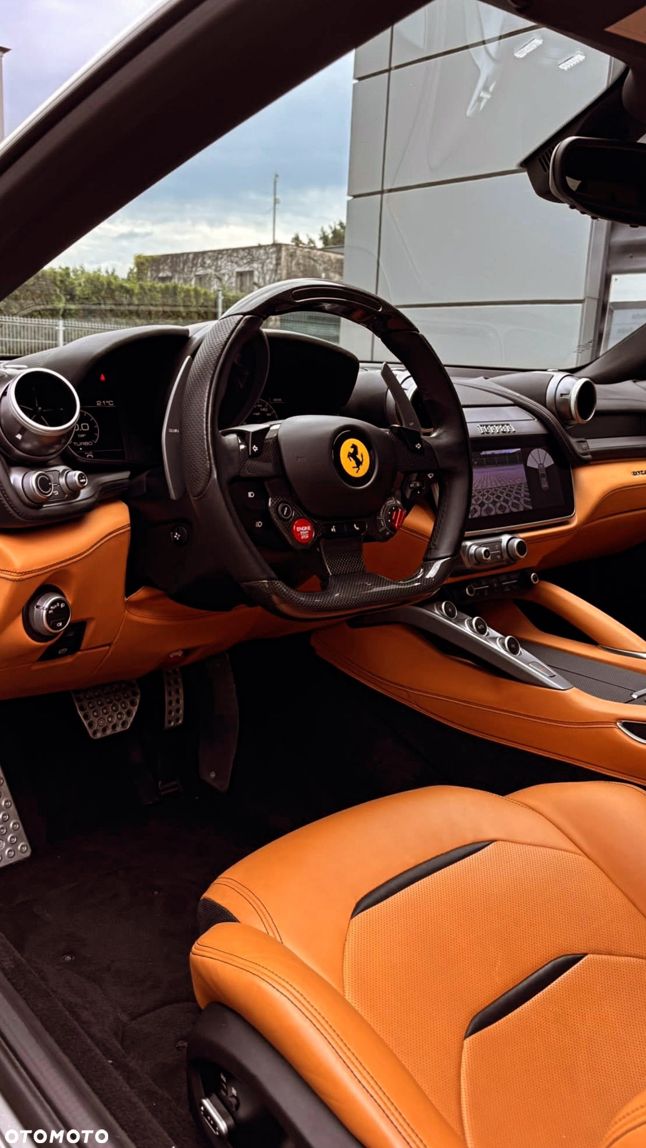 Ferrari GTC4Lusso - 4