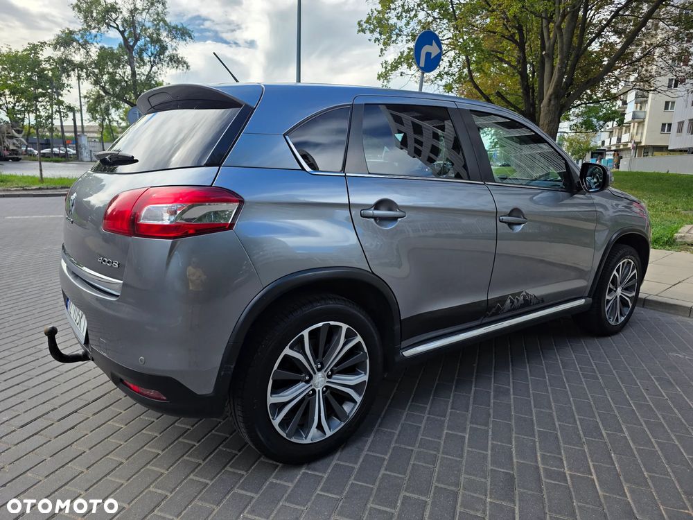 Peugeot 4008 - 25