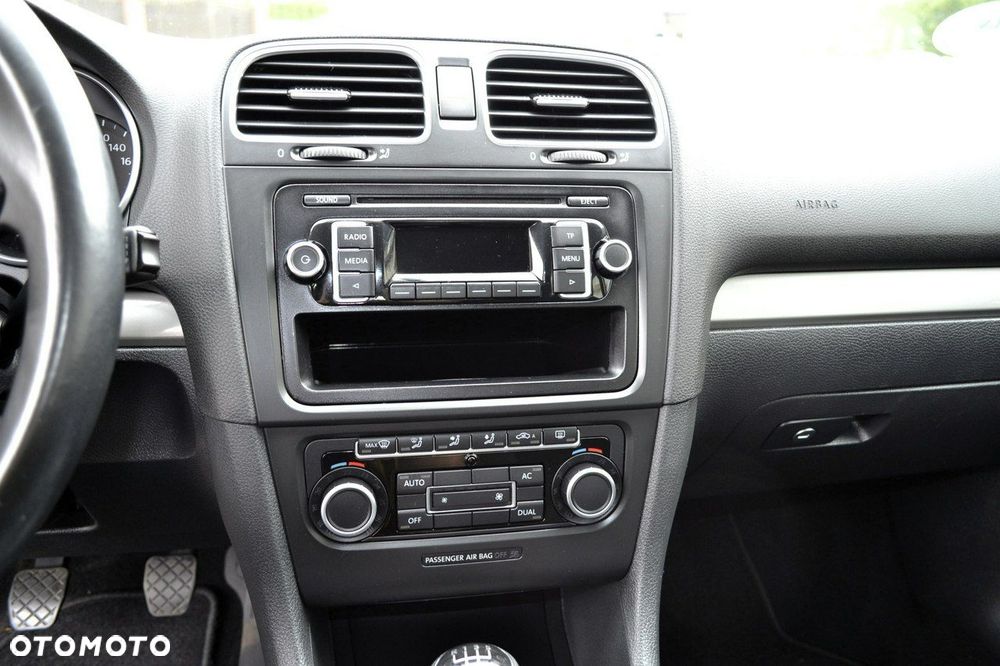 Volkswagen Golf 1.4 Style - 17