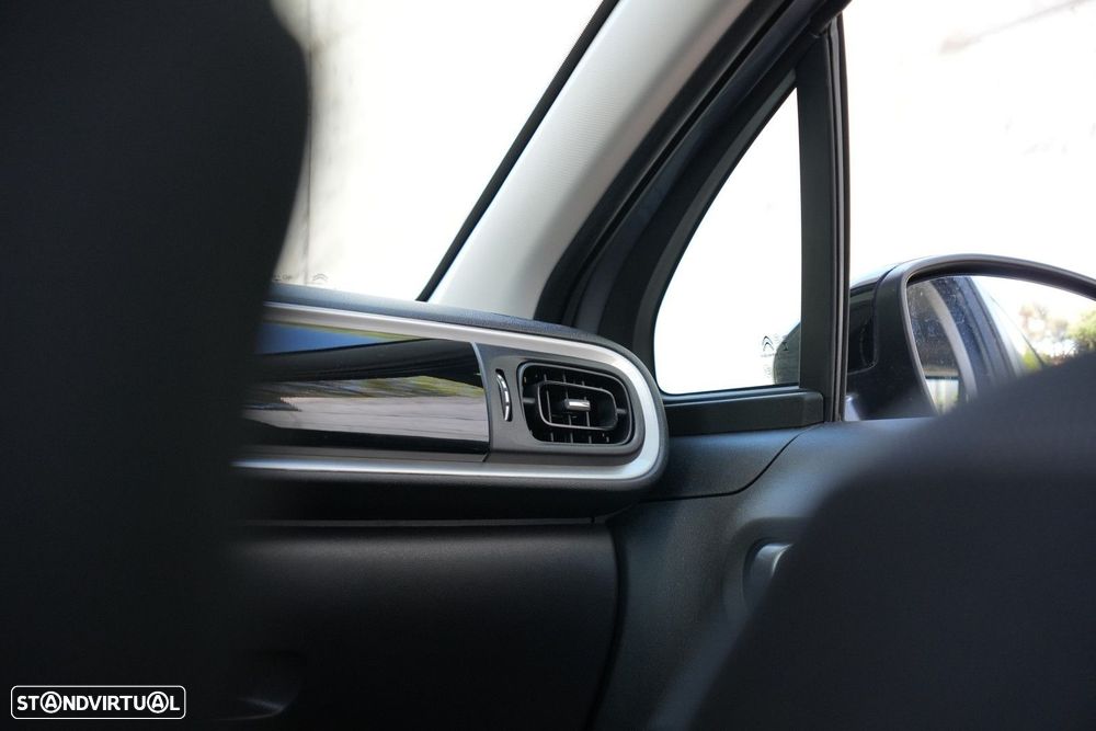 Citroën C3 1.2 PureTech Shine - 18