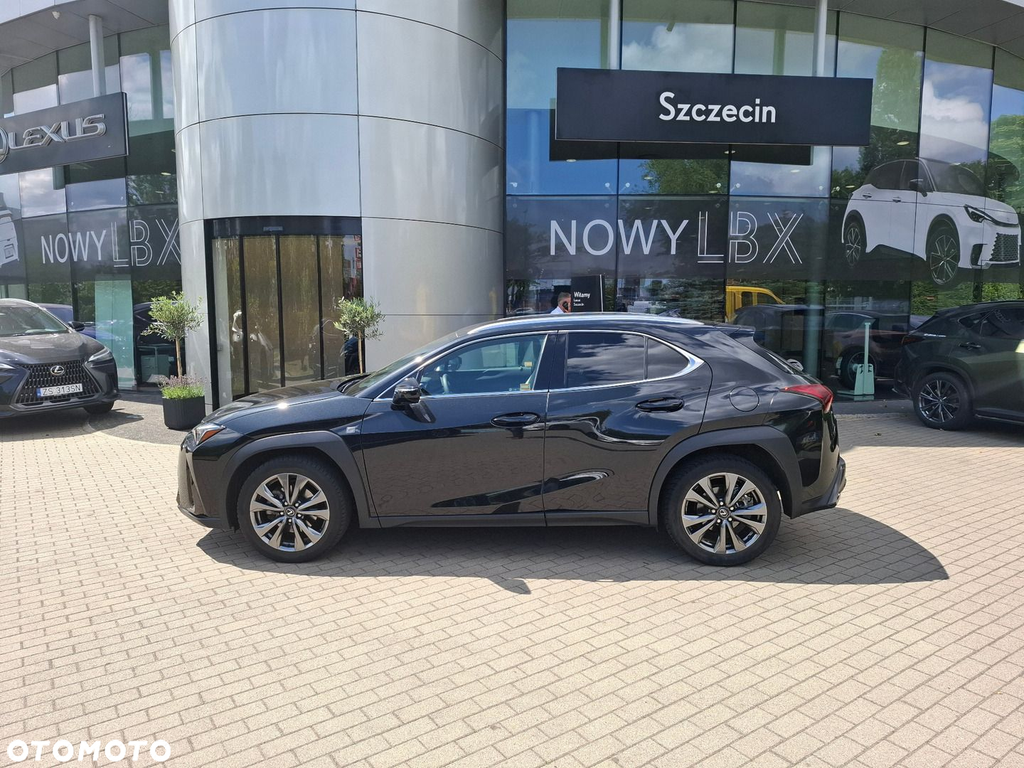 Lexus UX - 2