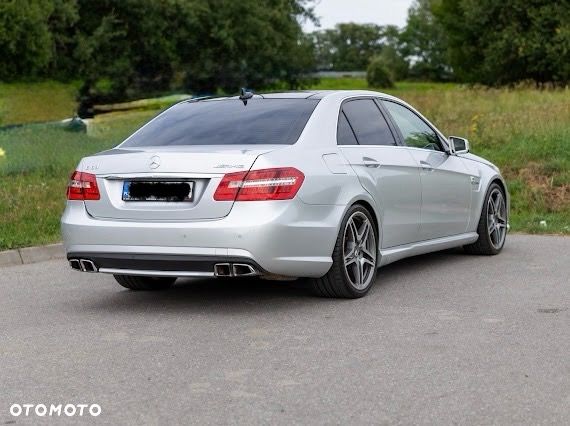 Mercedes-Benz Klasa E 63 AMG AMG Speedshift 7G-MCT - 4