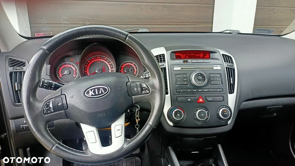 Kia Ceed 1.4 Comfort - 8