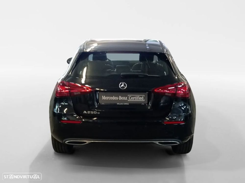 Mercedes-Benz A 250 e - 5