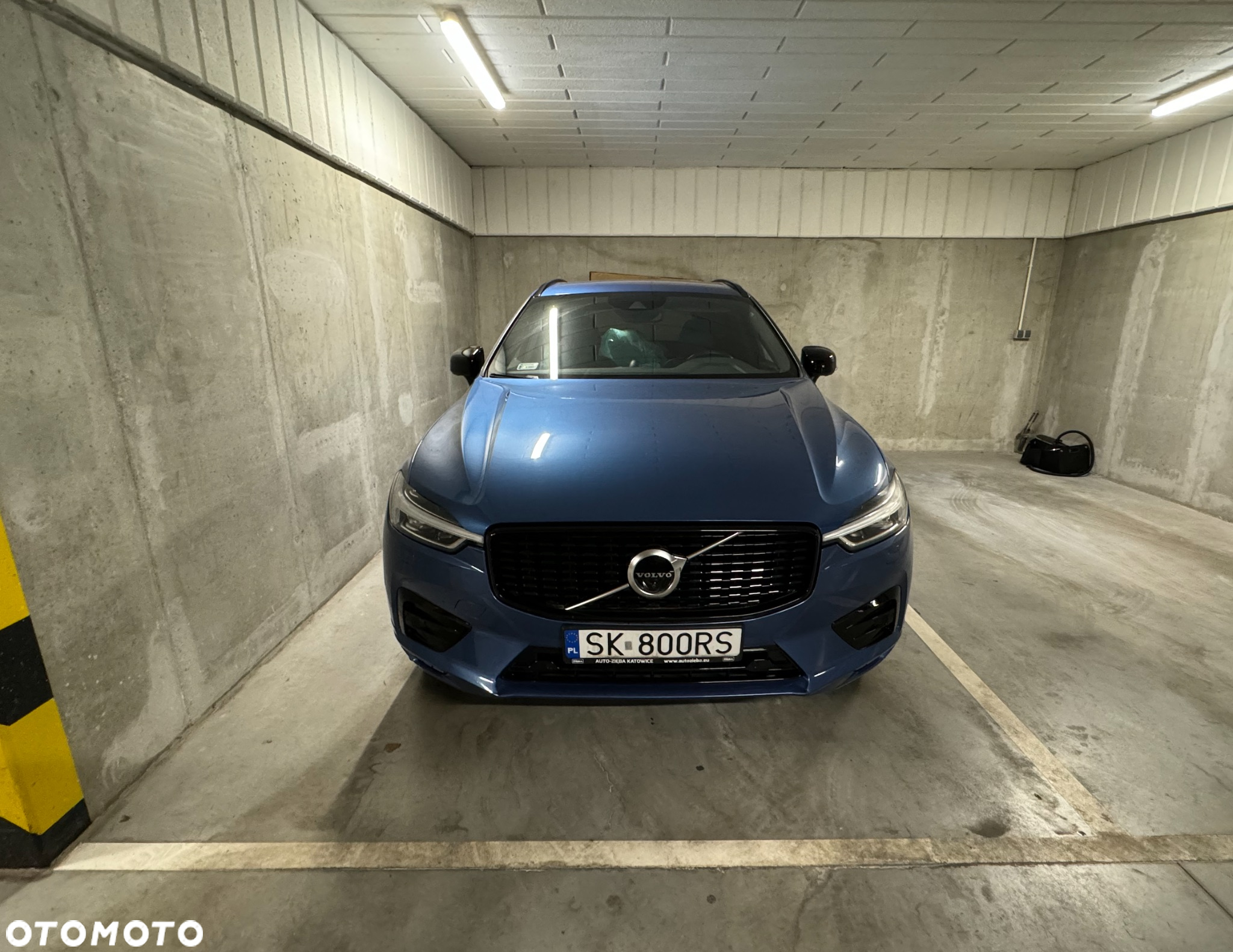 Volvo XC 60 D5 AWD R-Design - 12