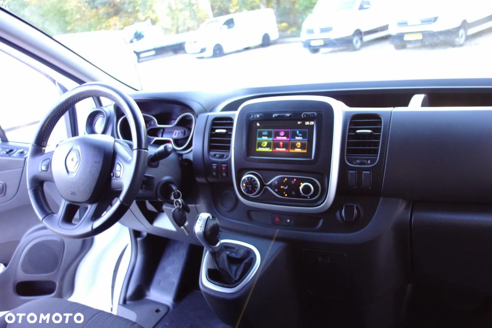 Renault Trafic Automat 2.0 Dci 145 KM Long Klima Webasto Kamera - 20