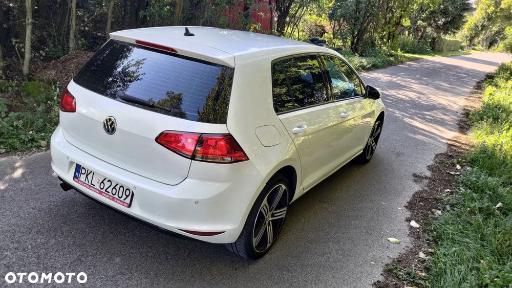 Volkswagen Golf 1.6 TDI BlueMotion Technology Cup - 11