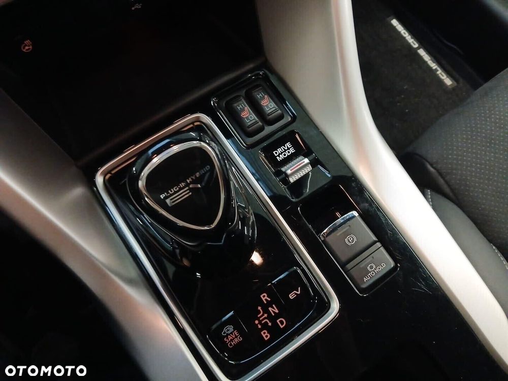 Mitsubishi Eclipse Cross - 16