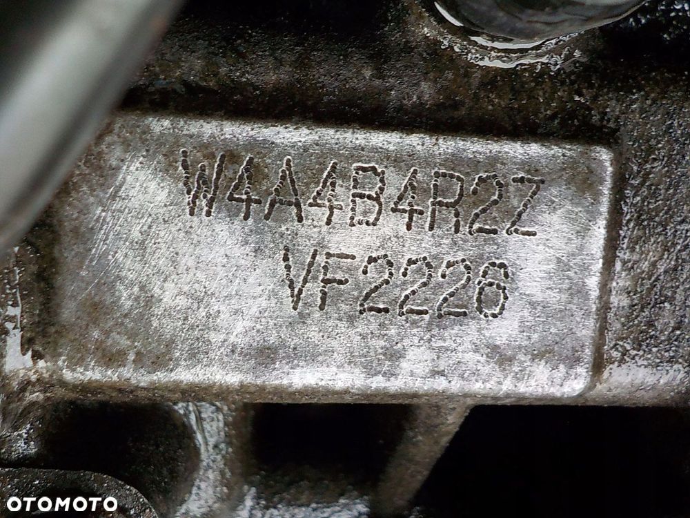 MITSUBISHI OUTLANDER I 2.4 4X4 B SKRZYNIA BIEGÓW W4A4B4R2Z - 2