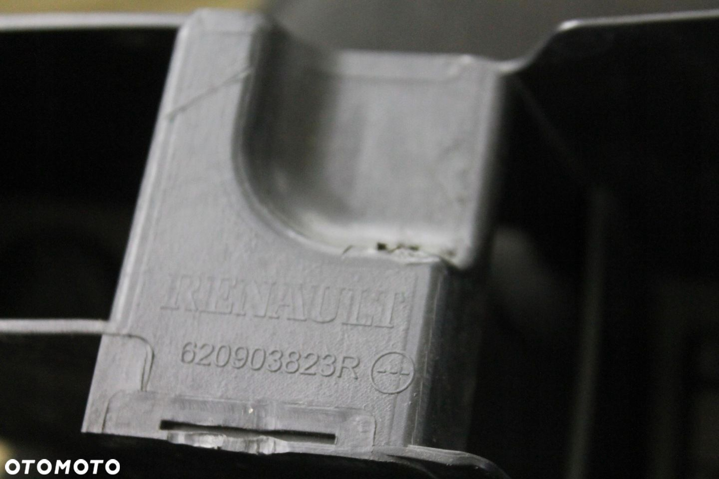 ŚLIZG ABSORBER ZDERZAKA PRZÓD 620903823R CAPTUR LIFT 17-19 - 3