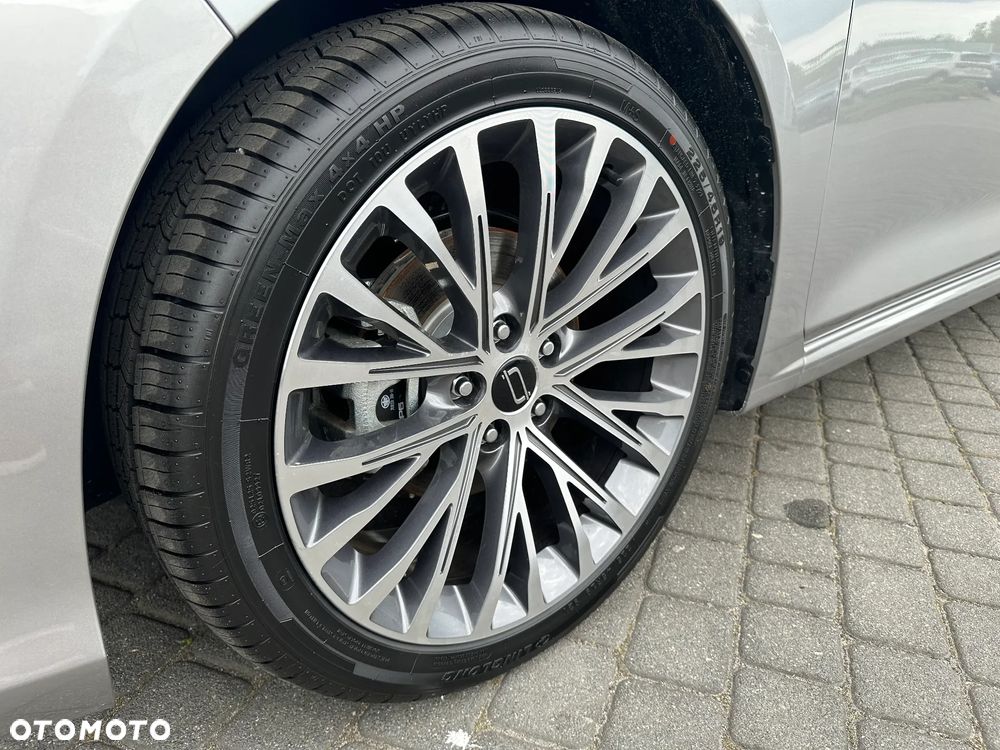 Bestune B70 - 4