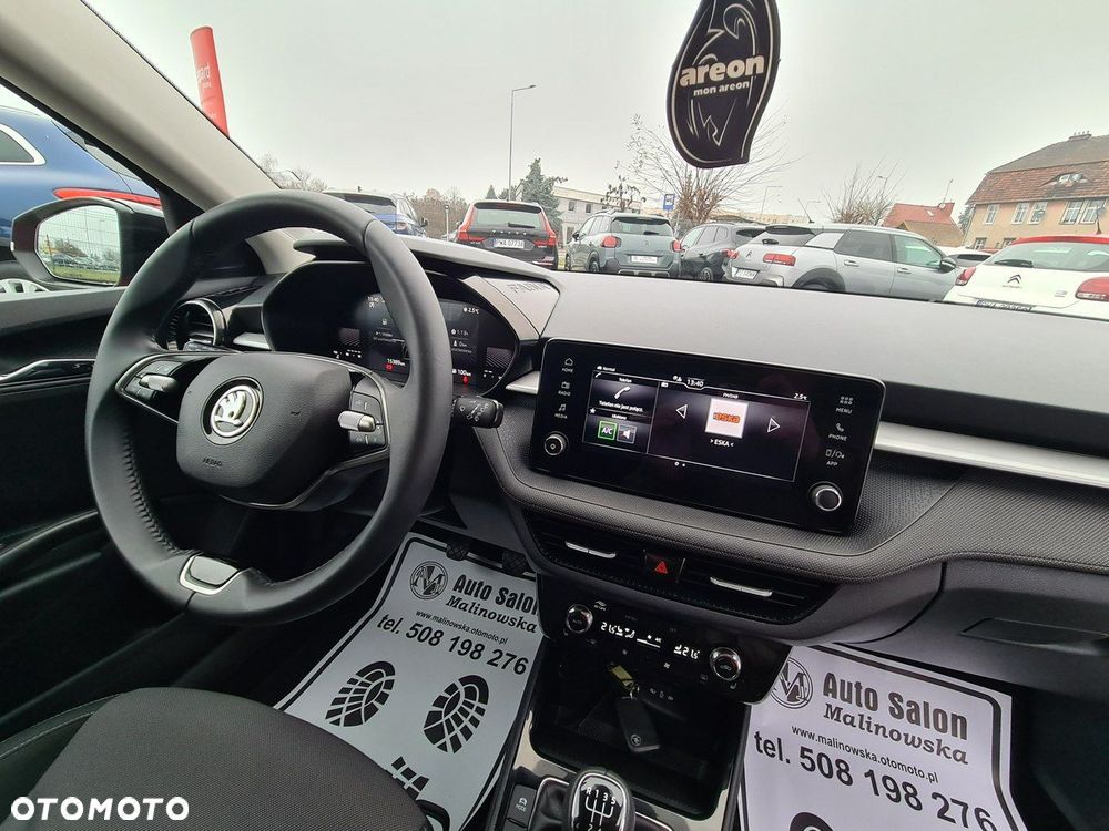 Skoda Fabia 1.0 TSI Style Color - 29