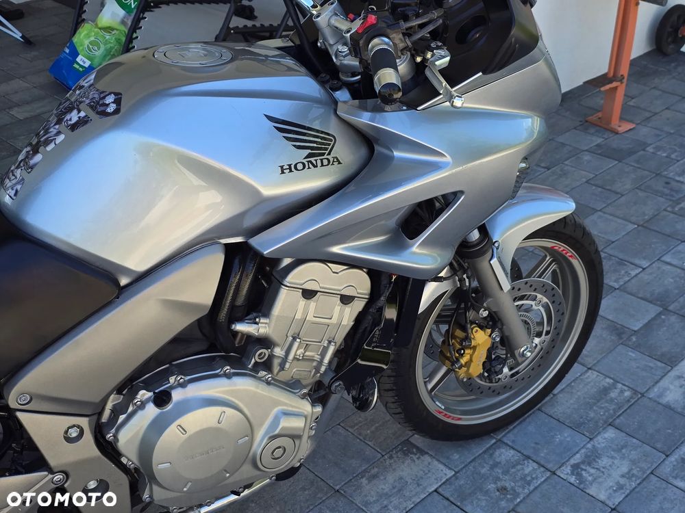 Honda CBF - 13