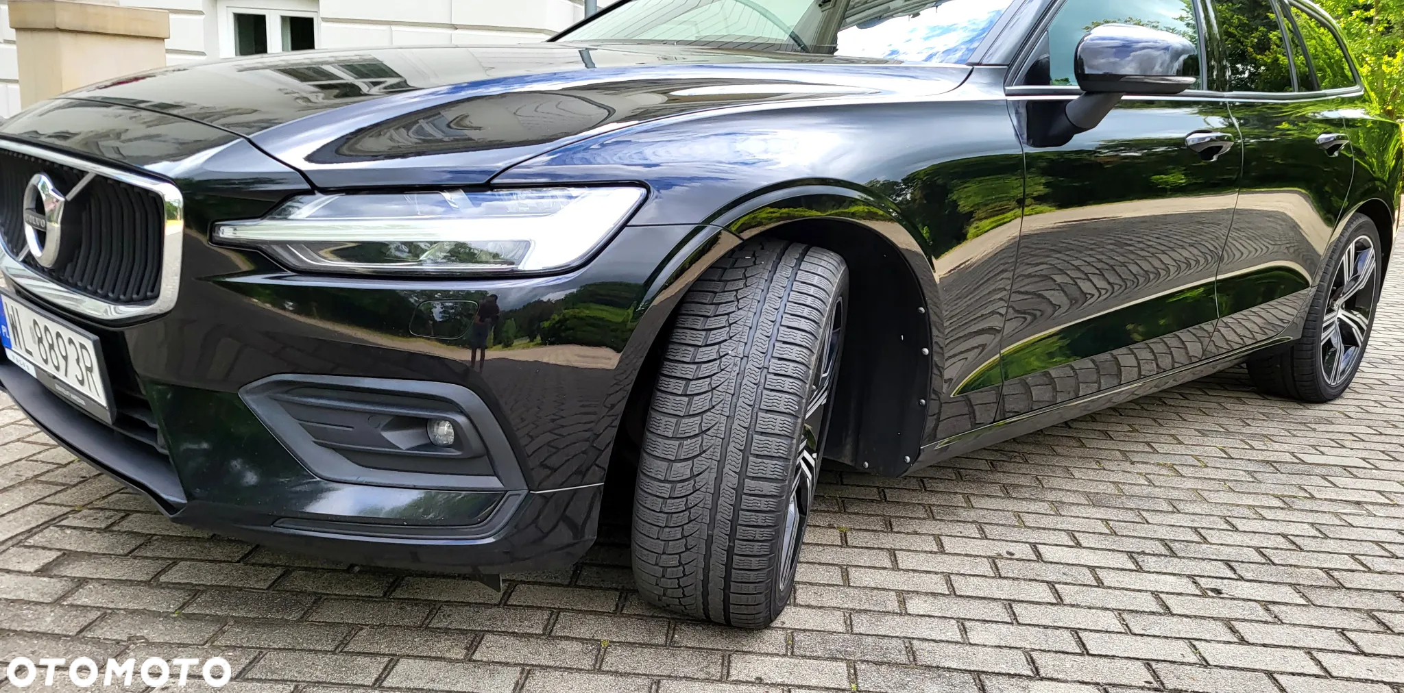 Volvo V60 D4 Momentum - 28