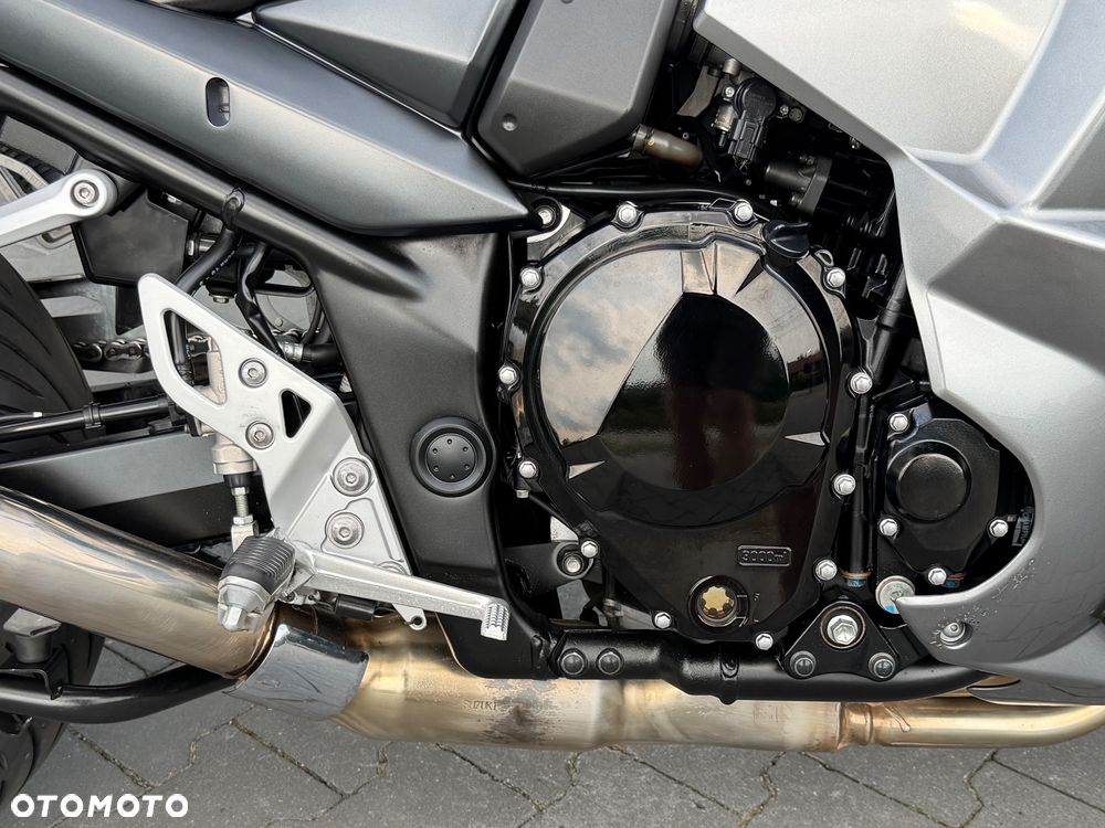 Suzuki GSX - 15