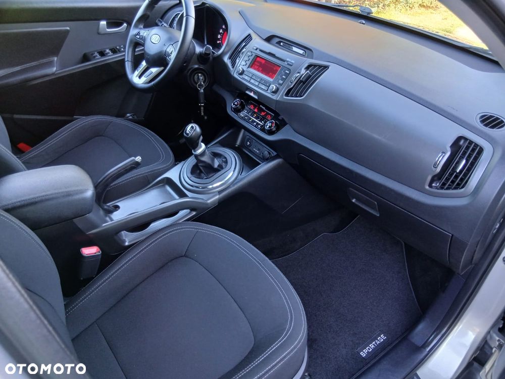 Kia Sportage 1.6 GDI 2WD Attract - 32