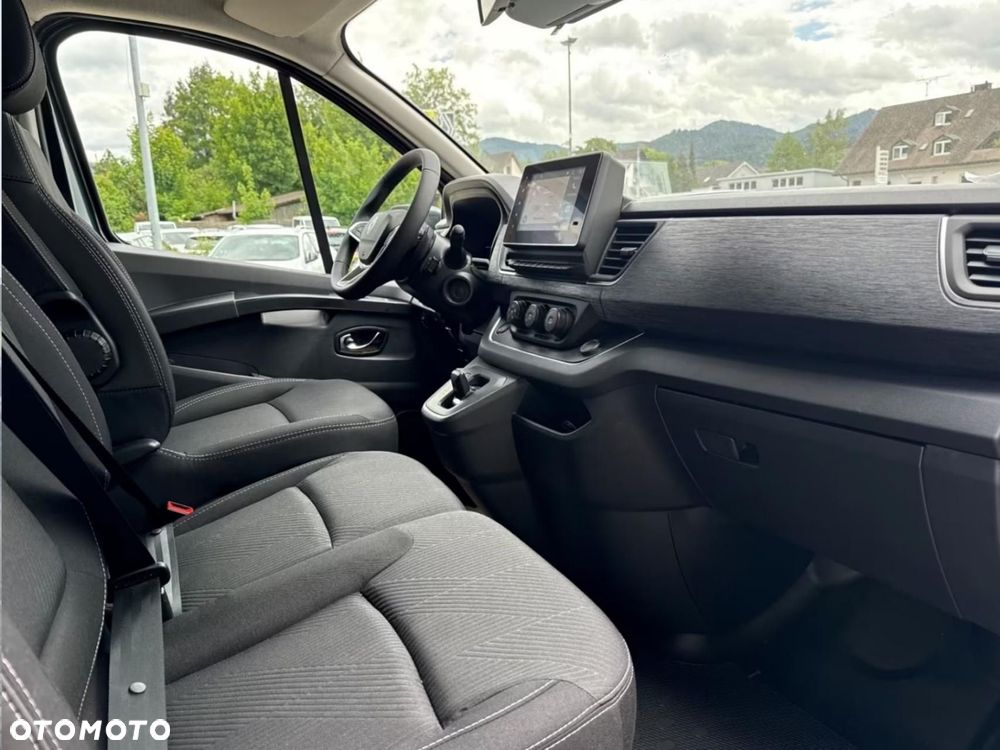 Renault Trafic - 10