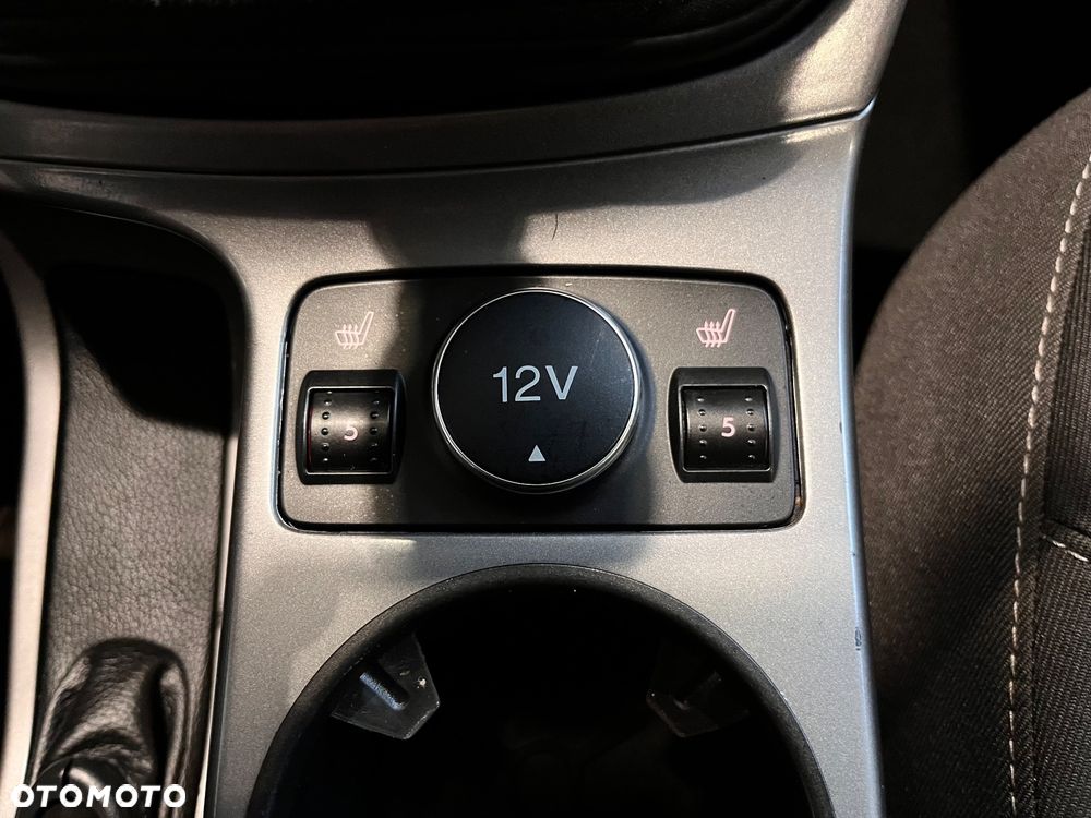 Ford Kuga - 17
