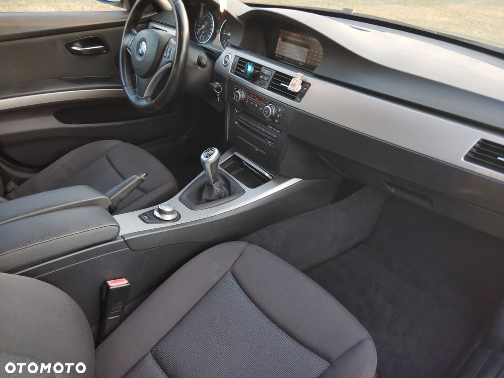 BMW Seria 3 320d - 7