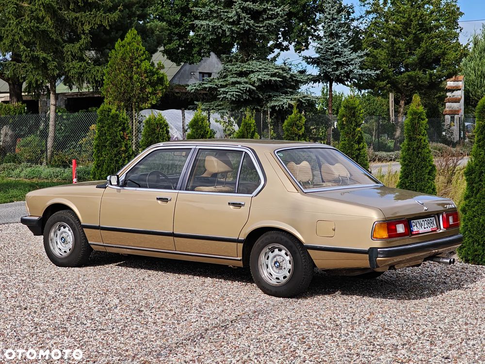 BMW Seria 7 732 i - 8