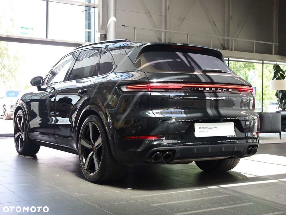 Porsche Cayenne - 5